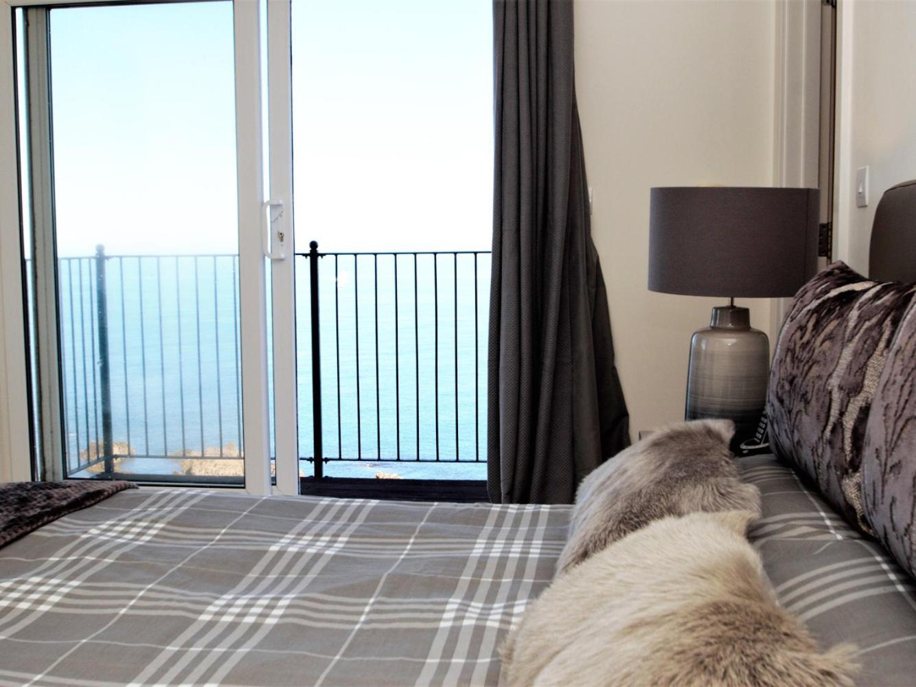 Ocean Breeze Vila Ilfracombe Exterior foto